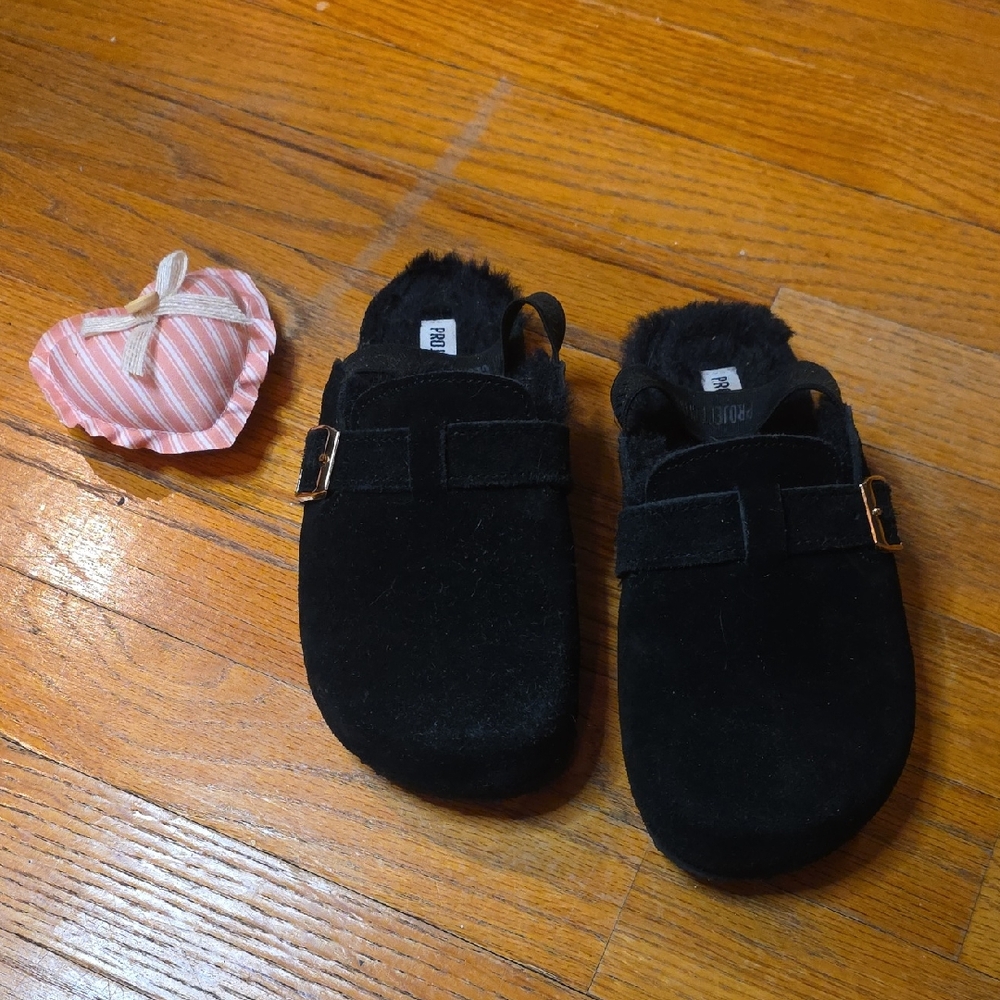 Project Cloud Black Suede Cloggs Size 1...Super Nice & Clean!
